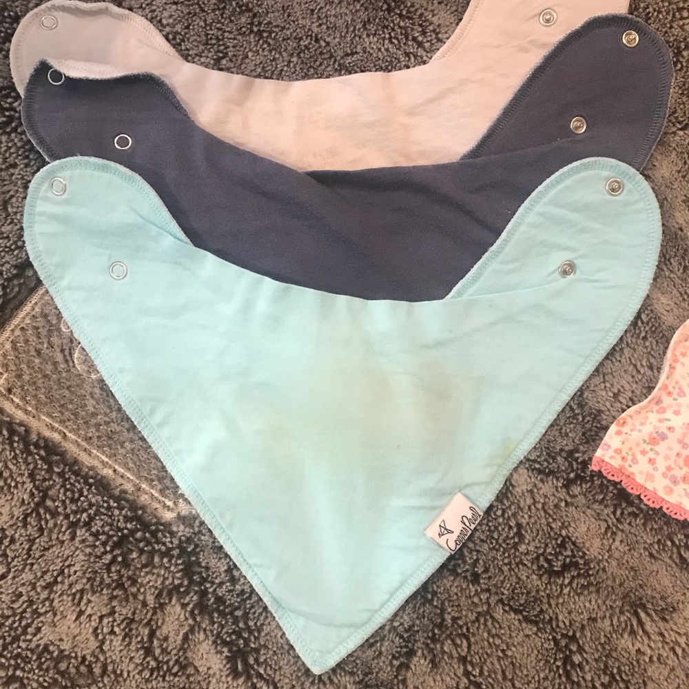 6 bibs for $8